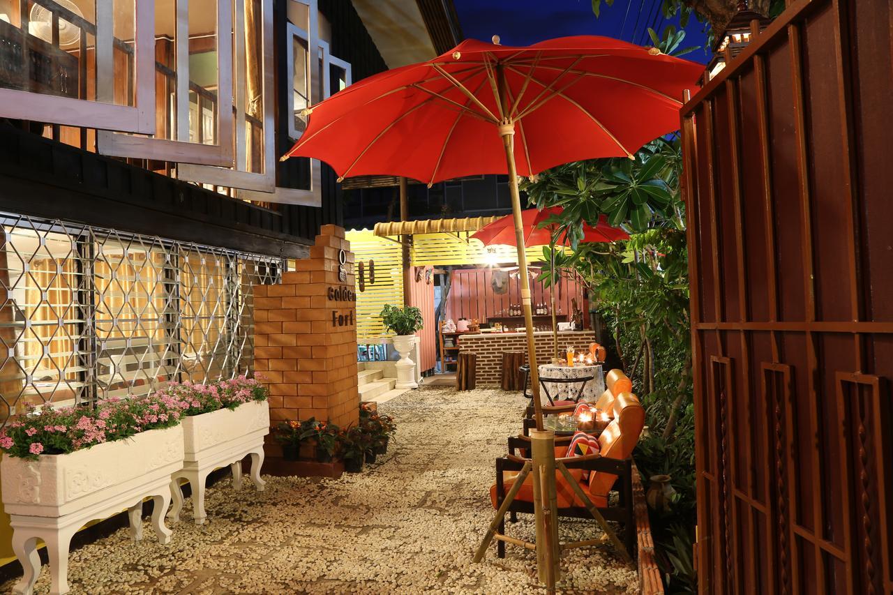 Golden Fort Guesthouse Chiang Mai Exterior foto