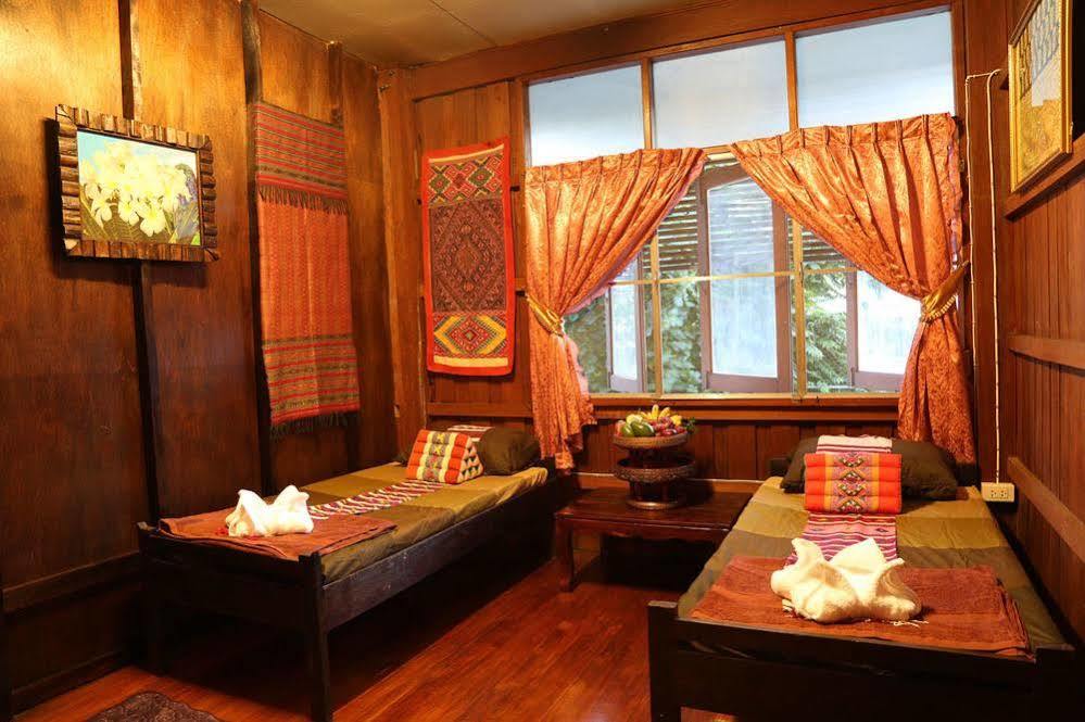 Golden Fort Guesthouse Chiang Mai Exterior foto